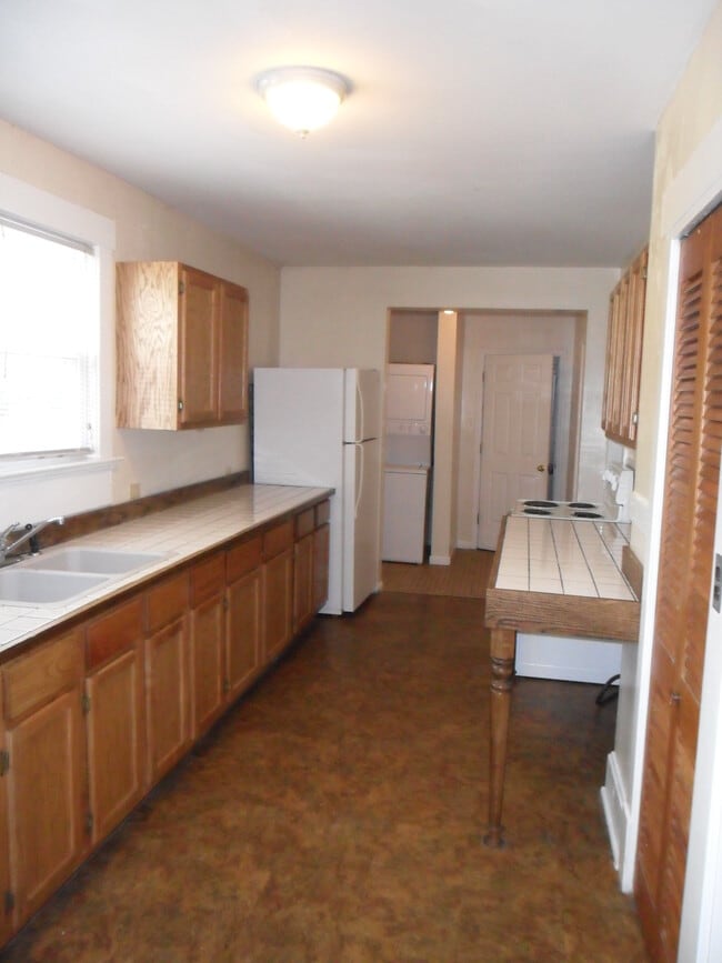 Photo - 1211 Crescent Ave