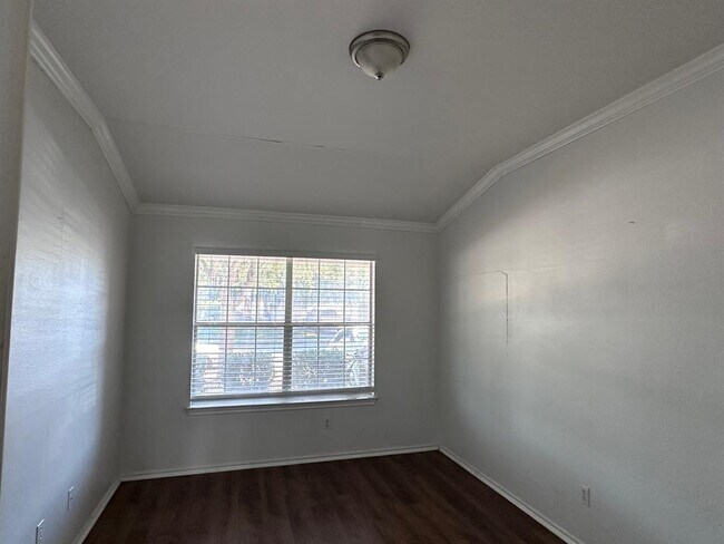 Photo - 12720 Waynespur Ln