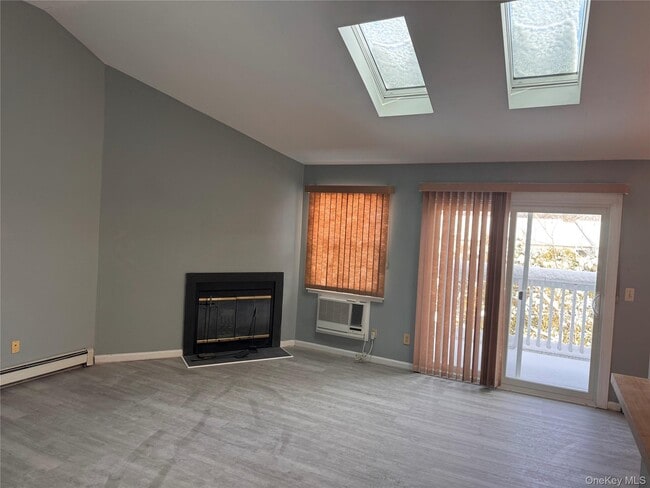 Photo - 4 Lexington Hills Rd Unit 6