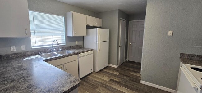 Photo - 5496 NW 57th Ave