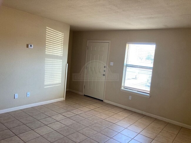 Photo - 1101 Eastside Dr Unit 1101 Eastside B