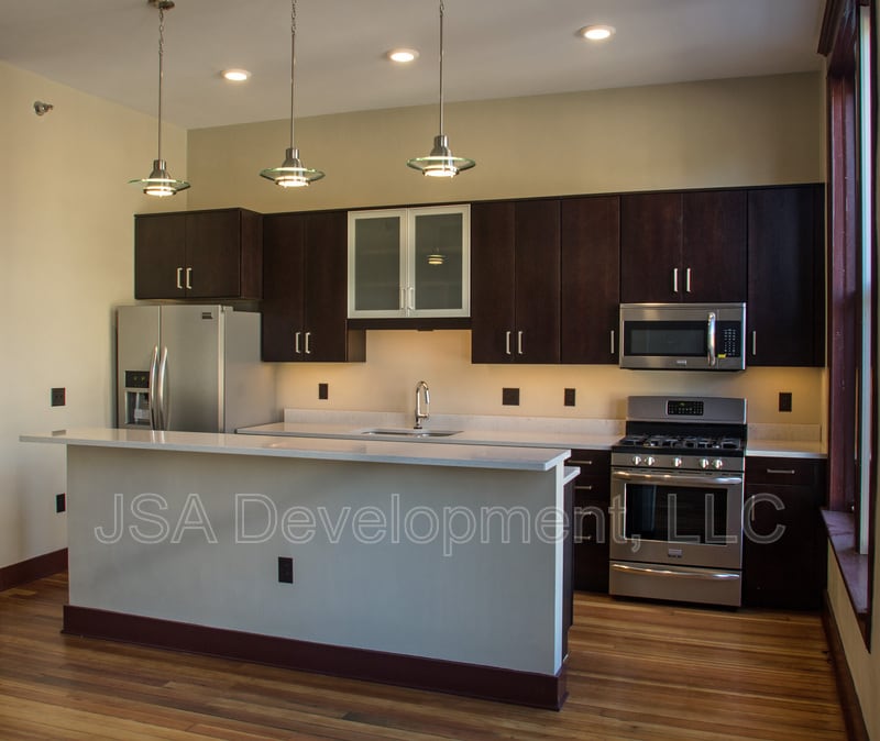 Photo - 320A E 4th St