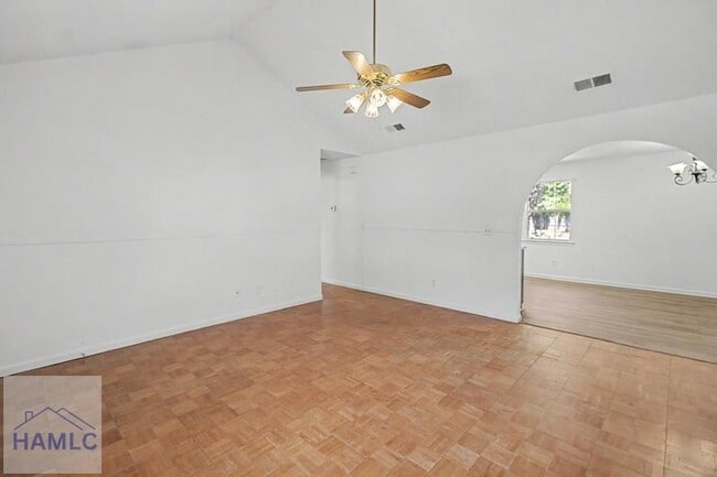 Photo - 342 Sheila Dr