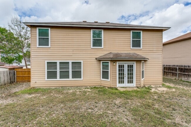 Photo - BEAUTIFUL 3-BEDROOM HOME IN NORTHCLIFFE