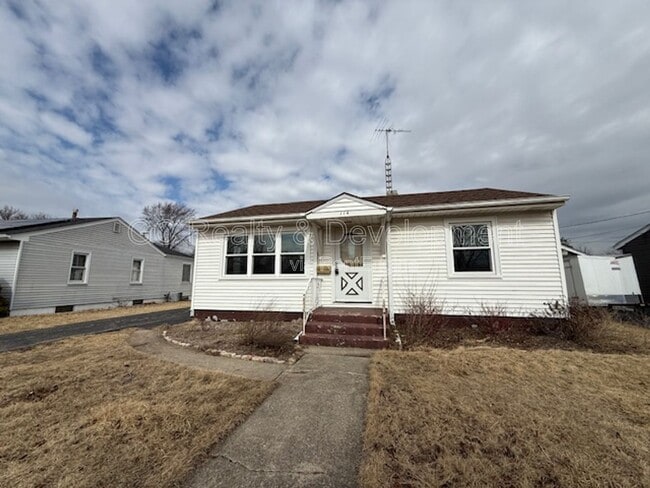 Building Photo - 114 Martin Ave