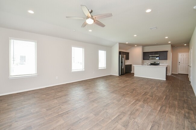 Photo - 5539 Kingston Crst Ln