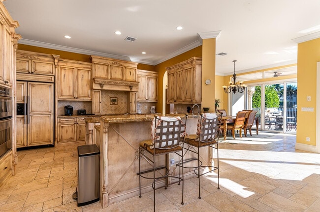 Photo - 580 Admirals Way