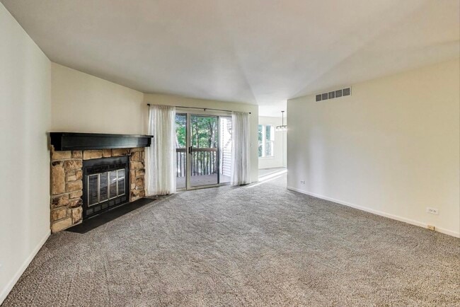 Photo - 534 River Front Cir