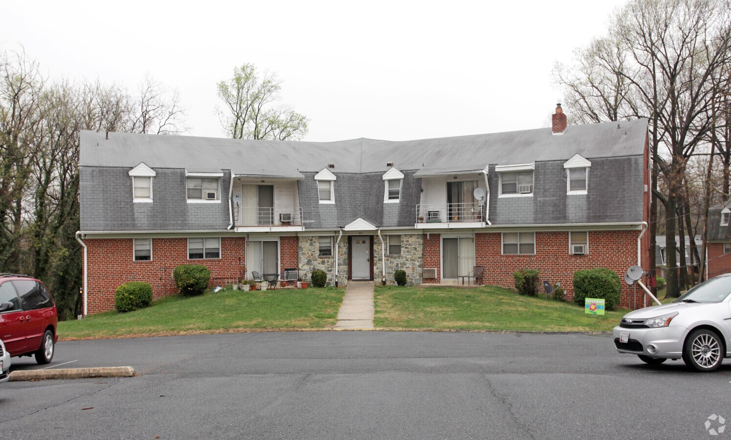 909 Cooks Lane - Cooks Crossing