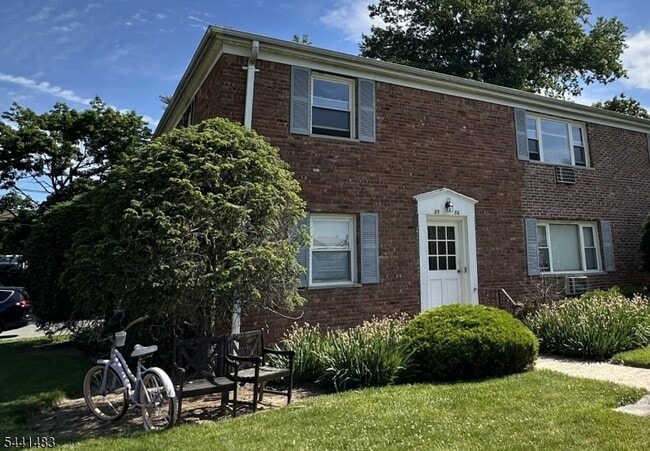 Building Photo - 43 Conforti Ave Unit 86