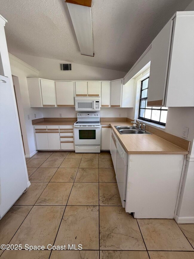 Photo - 4900 Volusia Ave