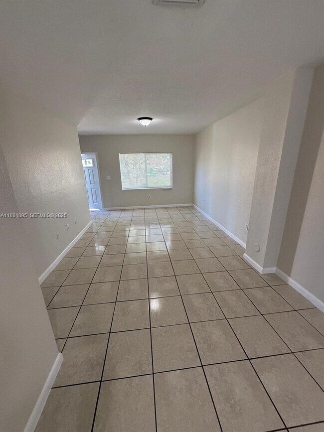 Photo - 228 NW 84th St