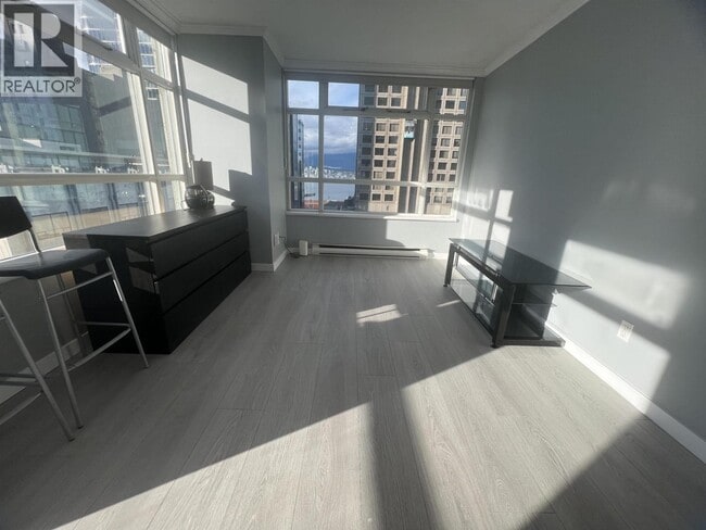 Photo - 438 Seymour St Unit 11F
