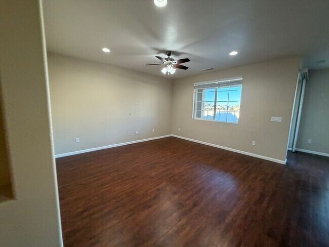 Photo - 2485 Makenna Dr