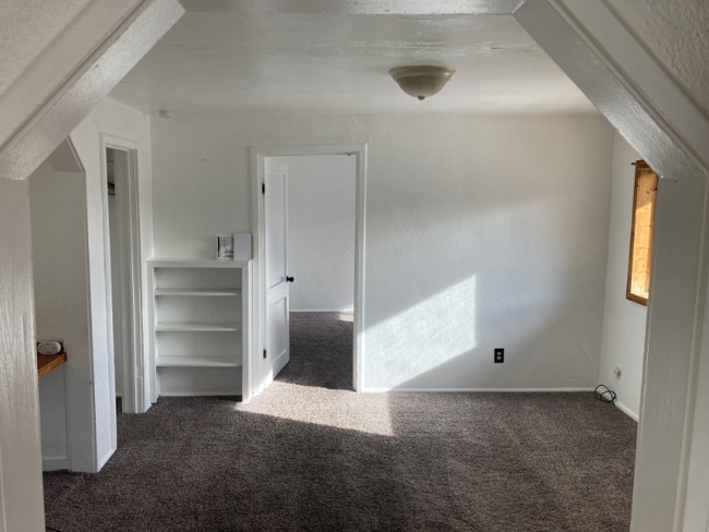 Photo - 107 Waltham Ave