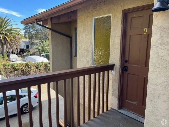 Building Photo - High, 730A-D Unit High, 730 #D Rental
