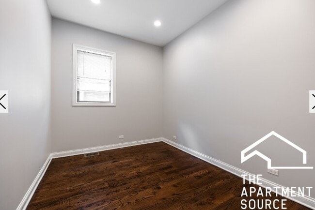 Photo - 1760 W Montrose Ave Unit 3