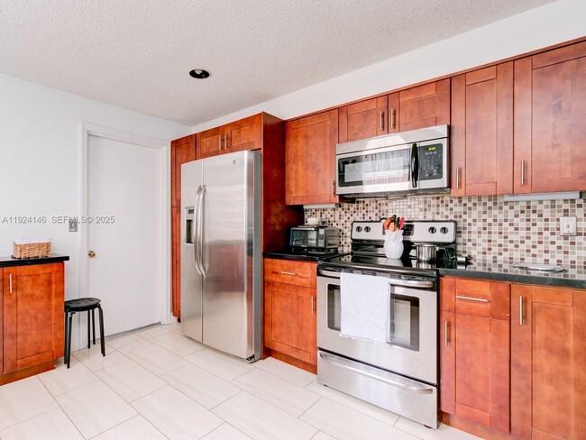 Photo - 1521 Veracruz Ln