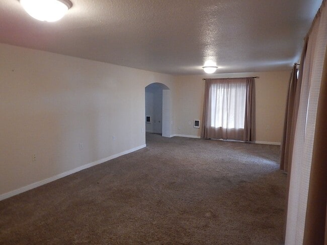 Photo - 0467 Unit 01