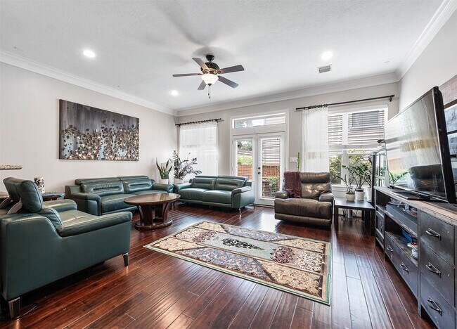 Photo - 5516 Kiam St