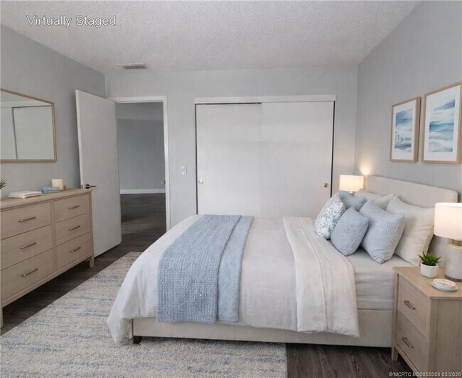 Photo - 2083 NE Collins Cir Unit 90