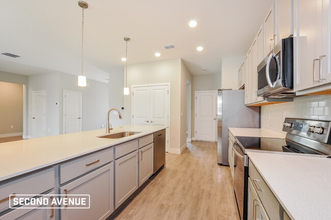 Photo - 44 White Feather Ln