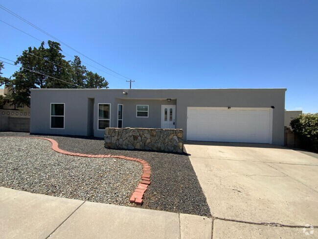 Building Photo - 3 Bedroom Single Story Home Available Near...