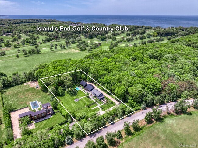745 Golf View Ct