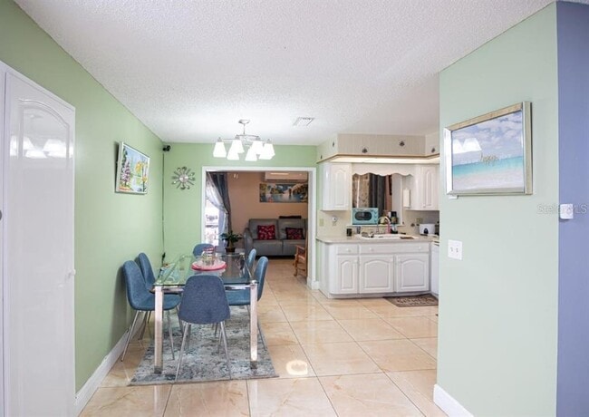 Photo - 111 Cuautla Way