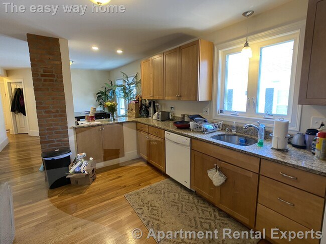 Photo - 80 Ten Hills Rd