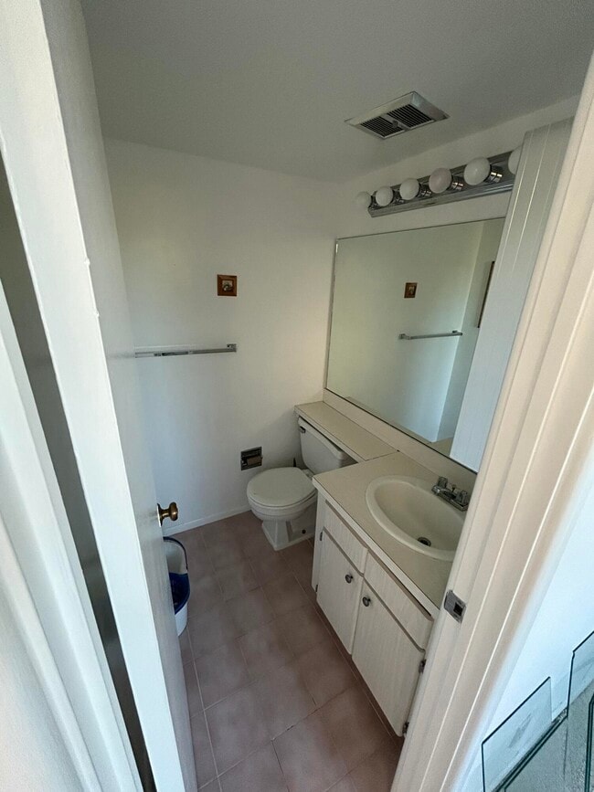 Photo - 2540 Boundbrook Blvd Unit 205