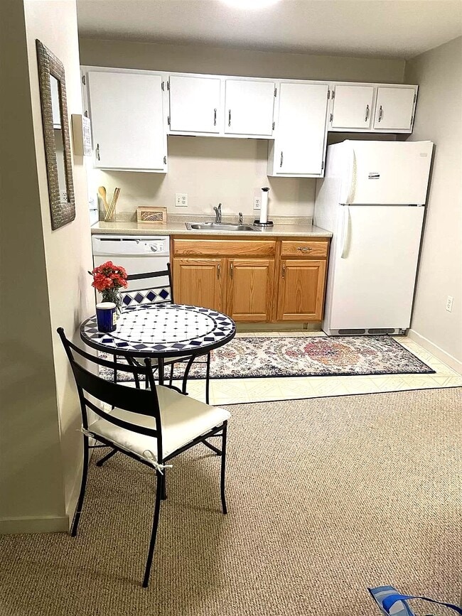 Photo - 11 Saint James Pl Unit 11