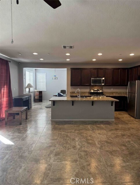 Photo - 127 Mesquite Ct