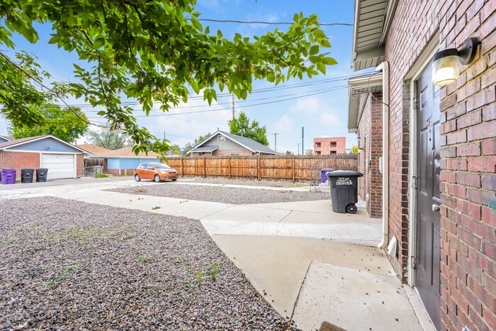 Photo - 2513 S Broadway Townhome