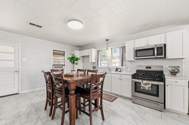 Photo - FOR RENT in LAFAYETTE!