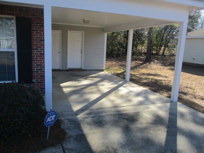 Photo - 222 Glade Ln