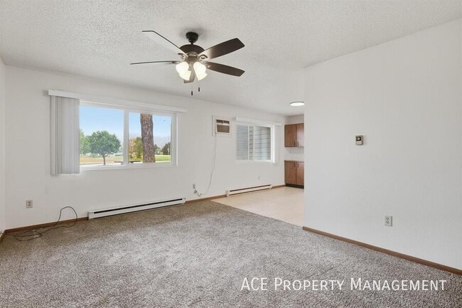 Building Photo - 725 Dakota Dr Unit 101