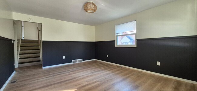 319 Orchard Dr