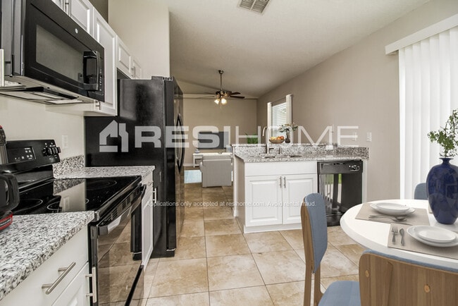 Photo - 1837 Lacy Ln