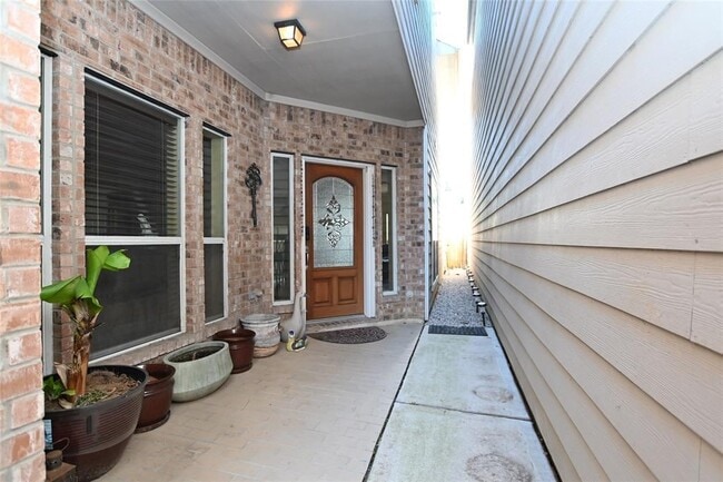 Photo - 1375 Ella Pl
