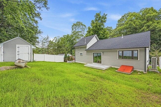 6 Amherst Rd