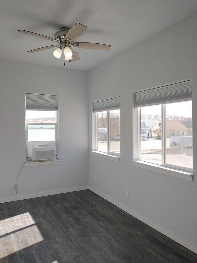 Photo - 202 1/2 Cedar