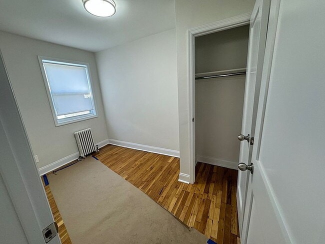 Photo - "Charming 3-Bed Oasis in Oakland Gardens with Modern Granite Touches!"