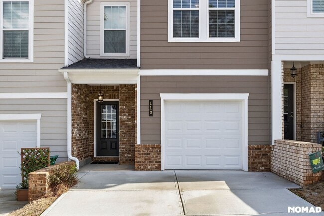 Photo - 110 Greenview Ct