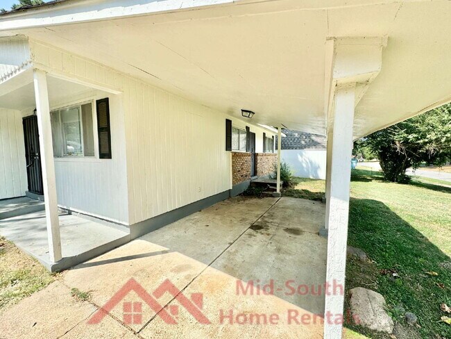 Photo - 2452 Debby Dr