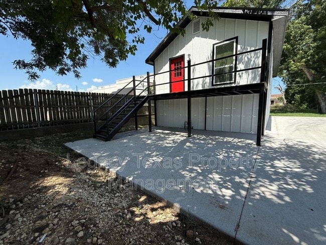 Photo - 318 College St Condo Unit A