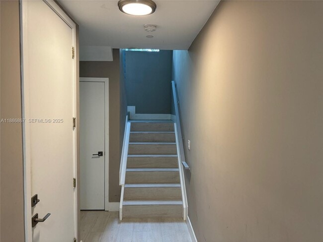 Photo - 630 NE 12th Ave