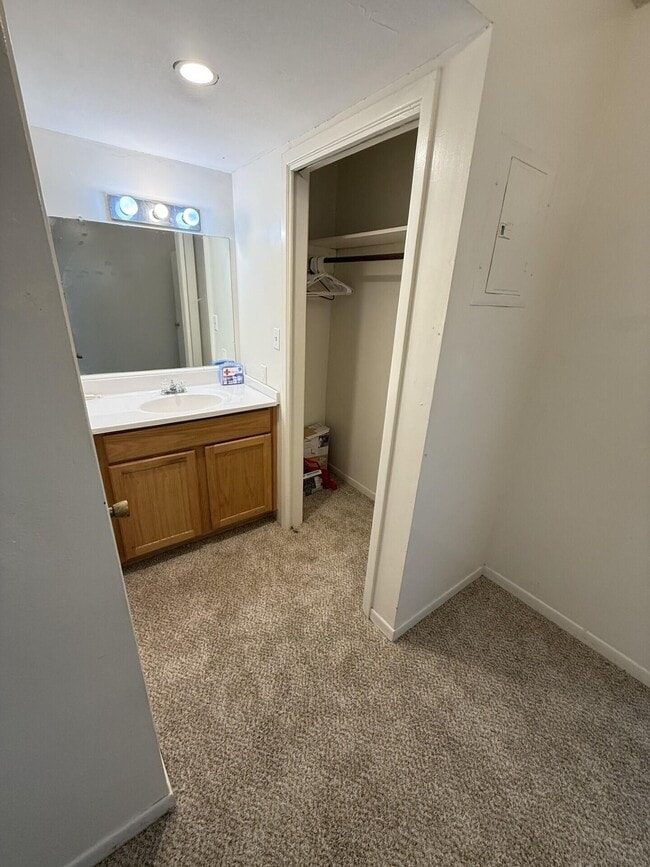 Building Photo - 14 Cape Dr NW Unit I Rental