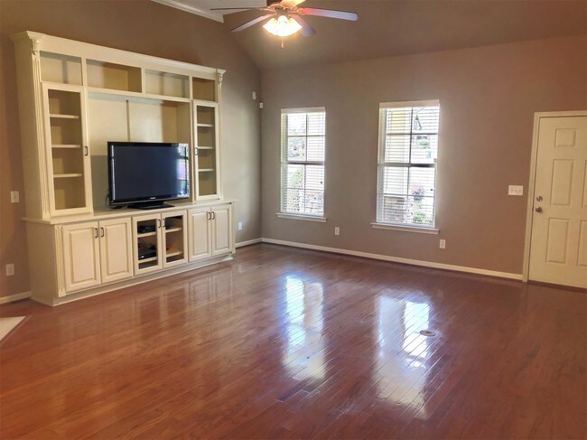 Photo - 2907 Blossom Park Drive Southeast