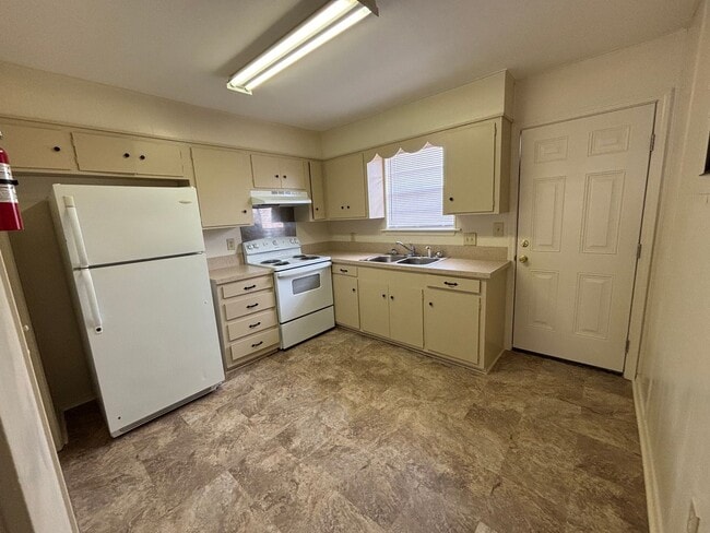 Photo - 1815 S Erie, Apt 1-4 Unit 1815 S Erie, Apt 3